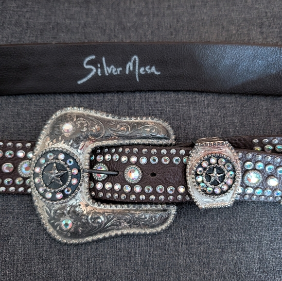 Silver Mesa , Kippy Style Bling Belt 34.. Chocolate